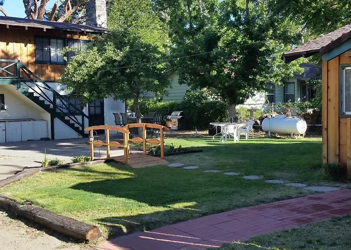 Kern Riverfront Lodge
