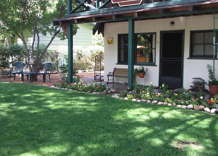 Kern Riverfront Lodge